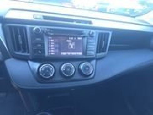 Certified 2018 Toyota RAV4 LE image 41