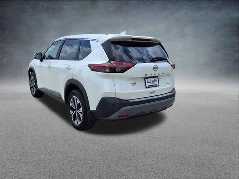 Used 2023 Nissan Rogue SV FWD image 6