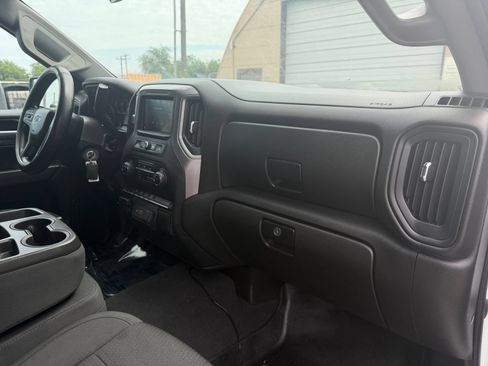 Used 2021 Chevrolet Silverado 1500 Custom Trail Boss AWD/4WD image 16
