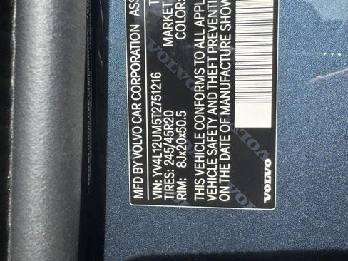 New 2026 Volvo XC40 B5 Ultra w/ Climate Package image 16