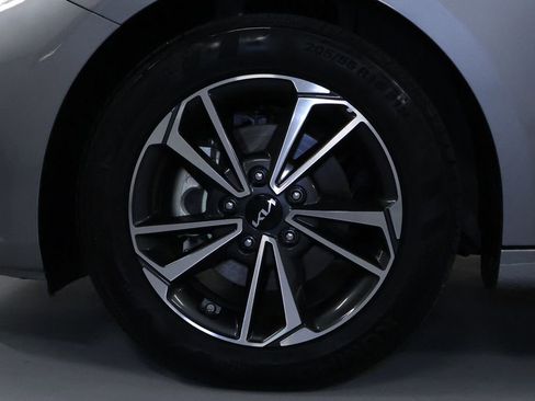 Used 2024 Kia Forte LXS image 27