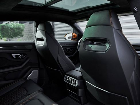 Used 2022 Lamborghini Urus image 39