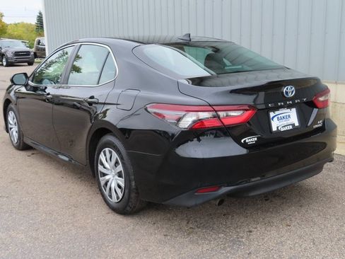 Used 2023 Toyota Camry LE image 7