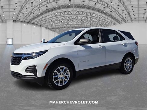 Certified 2024 Chevrolet Equinox LS image 3