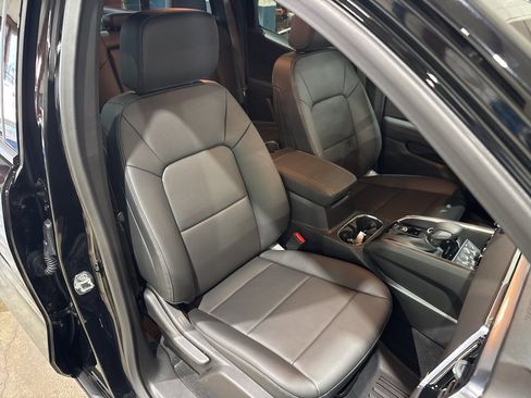 New 2026 GMC Canyon Elevation w/ Convenience Package image 39