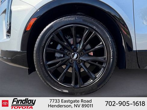Used 2025 Cadillac XT4 Sport w/ LPO, Onyx Lite Package AWD/4WD image 12