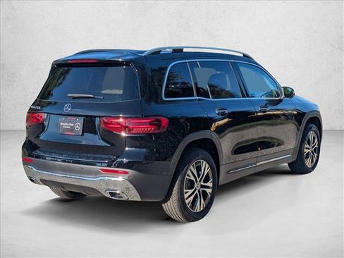New 2026 Mercedes-Benz GLB 250 image 2