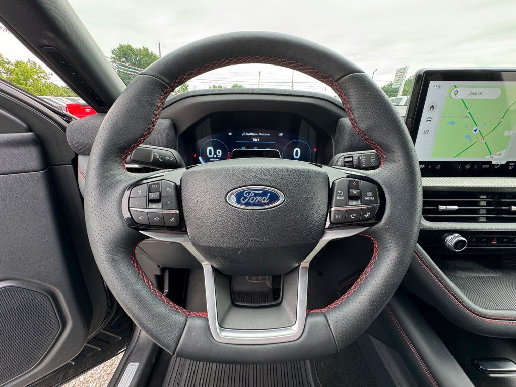 Used 2025 Ford Explorer ST-Line w/ ST-Line Street Pack AWD/4WD image 21