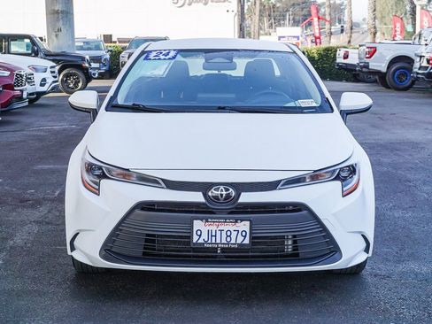 Used 2024 Toyota Corolla LE image 2