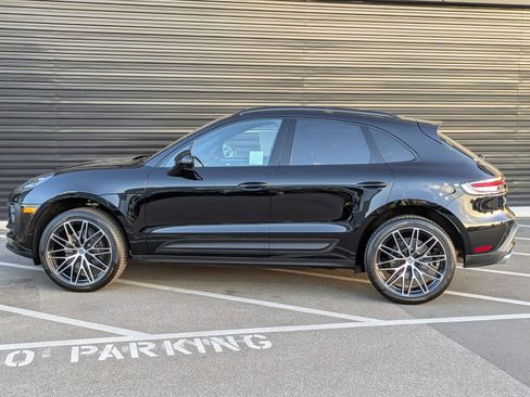 Certified 2026 Porsche Macan image 2