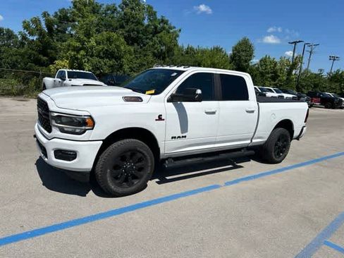 Used 2022 RAM 2500 Big Horn w/ Level C Equiment Group AWD/4WD image 14