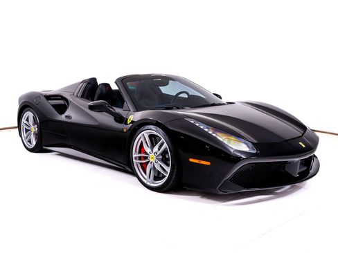 Used 2018 Ferrari 488 Spider RWD image 9