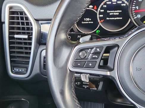 Used 2019 Porsche Cayenne AWD/4WD image 29