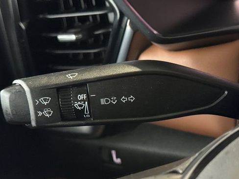 Used 2025 GMC Canyon AT4 w/ Technology Plus Package image 38