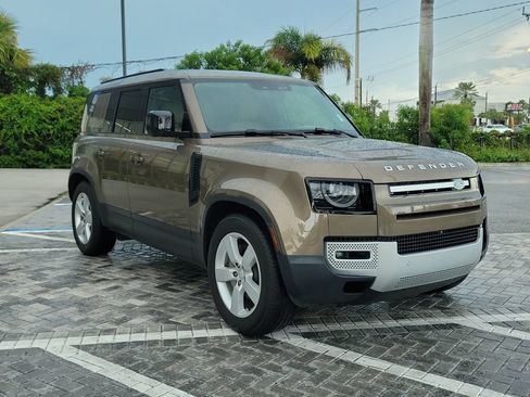 Certified 2025 Land Rover Defender 110 S AWD/4WD image 7