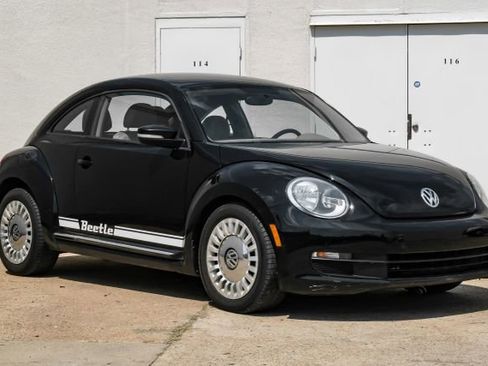 Used 2014 Volkswagen Beetle 1.8T image 6