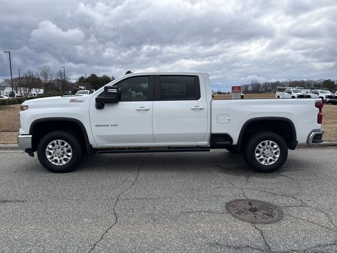 Certified 2025 Chevrolet Silverado 2500 LT w/ Safety Package image 7