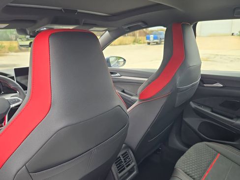 New 2026 Volkswagen GTI SE FWD image 18