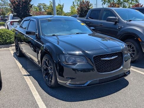 Used 2020 Chrysler 300 S w/ 300S Premium Group RWD image 1