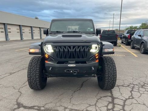 Used 2023 Jeep Gladiator Mojave w/ Trailer Tow Package AWD/4WD image 6
