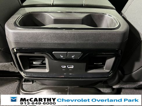 Used 2024 GMC Sierra 2500 AT4 w/ AT4 Premium Plus Package image 30