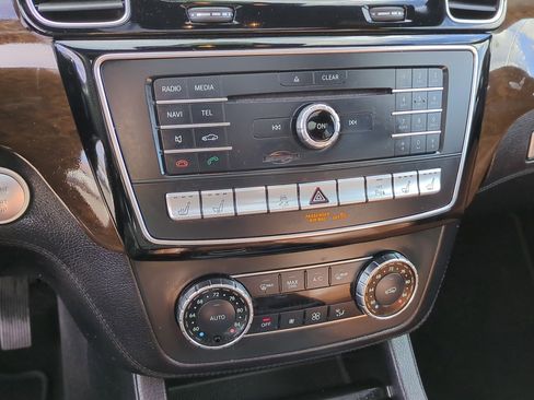 Used 2018 Mercedes-Benz GLE 350 image 26