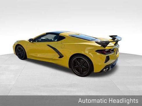 Used 2025 Chevrolet Corvette Stingray Coupe w/ 1LT RWD image 10