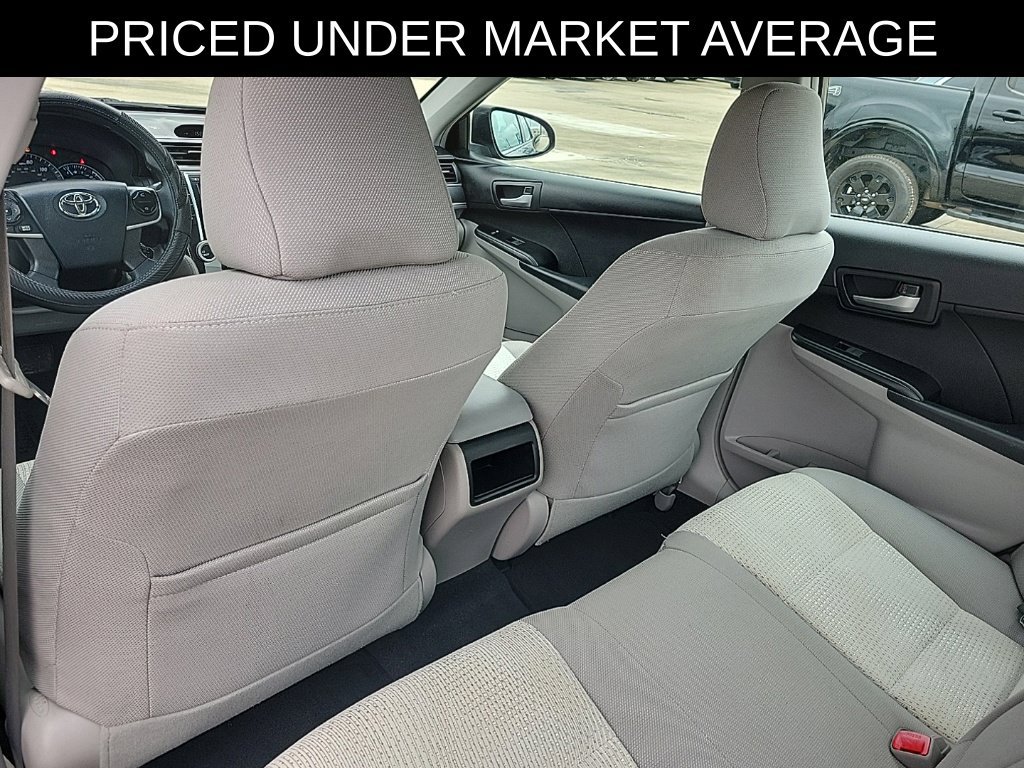 Used 2012 Toyota Camry LE FWD image 11