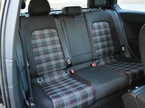 Used 2015 Volkswagen GTI S image 24