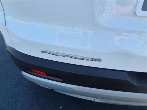 Certified 2023 GMC Acadia SLT image 63