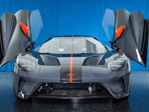 Used 2020 Ford GT Carbon Series image 4