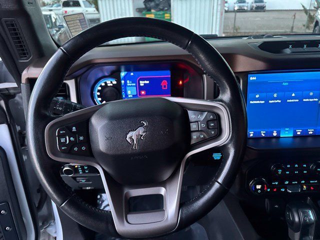 Used 2023 Ford Bronco Outer Banks w/ Sasquatch Package AWD/4WD image 18