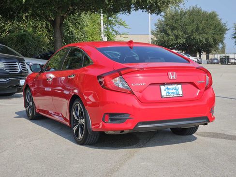 Used 2018 Honda Civic Touring image 6