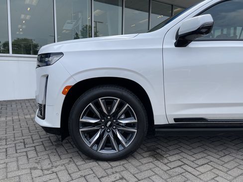 Used 2021 Cadillac Escalade Sport Platinum w/ Heavy-Duty Trailer Package image 10