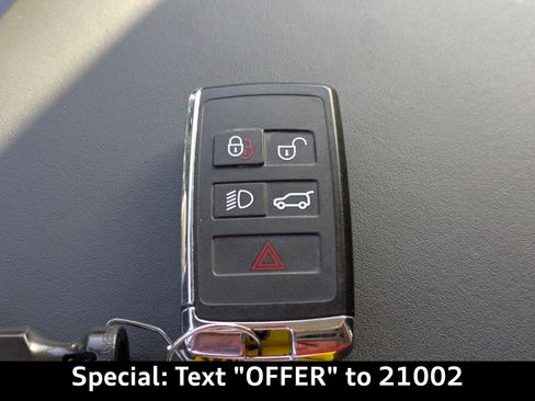 Used 2023 Land Rover Range Rover SE image 35