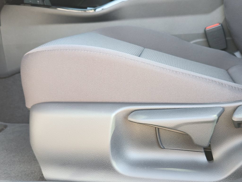 New 2027 Toyota Prius FWD image 14