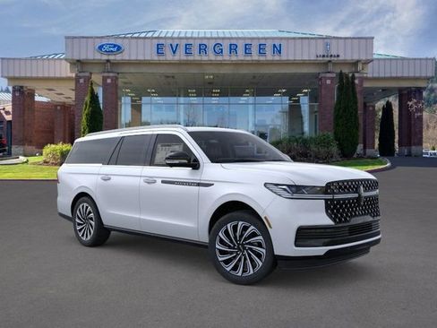 New 2025 Lincoln Navigator L Black Label AWD/4WD image 7