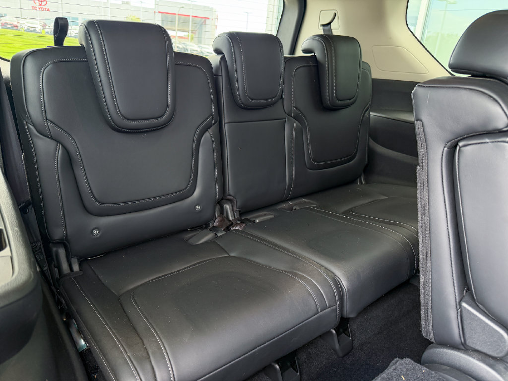 Used 2025 Nissan Armada SV AWD/4WD image 20