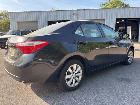 Used 2015 Toyota Corolla LE image 21