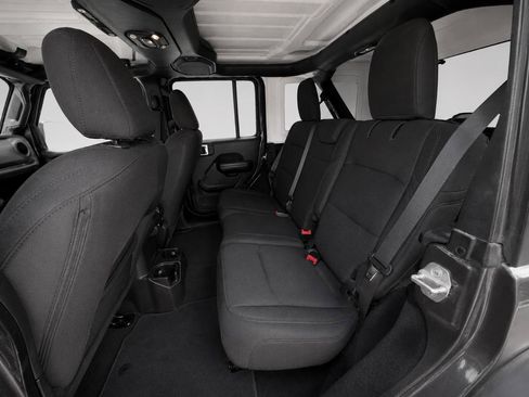 Used 2019 Jeep Wrangler Unlimited Sport S AWD/4WD image 10