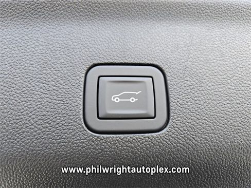 New 2025 Chevrolet Tahoe High Country image 16