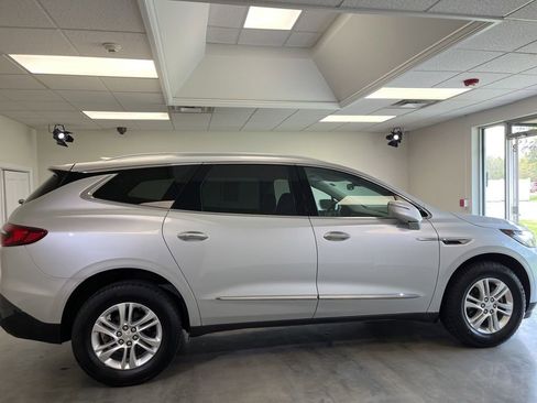 Used 2020 Buick Enclave Premium w/ Trailering Package, 5000 lbs. AWD/4WD image 8