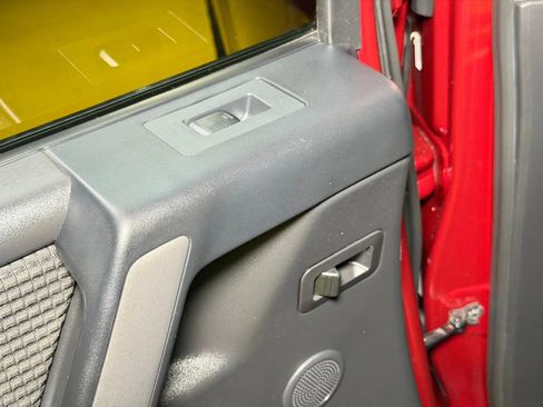 Used 2014 Nissan Titan SV w/ SV Premium Utility Package image 16