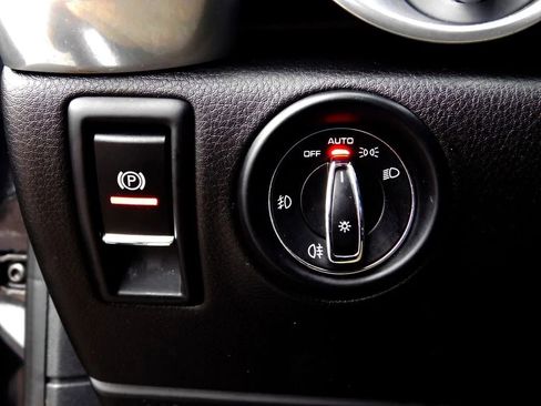 Used 2017 Porsche Cayenne Platinum Edition image 29