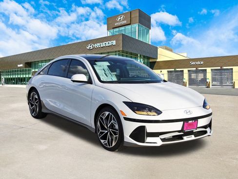 New 2025 Hyundai Ioniq 6 Limited image 3