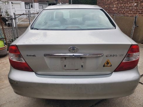 Used 2003 Toyota Camry LE image 8
