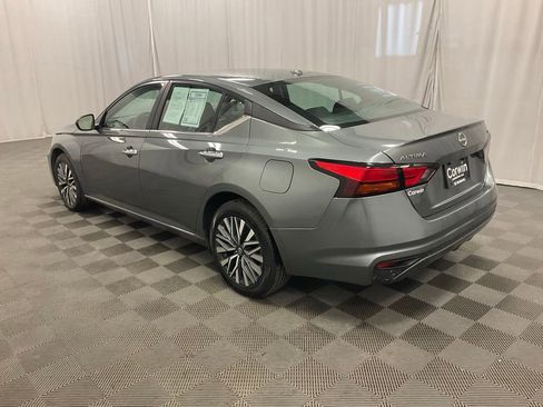 Used 2024 Nissan Altima 2.5 SV image 6