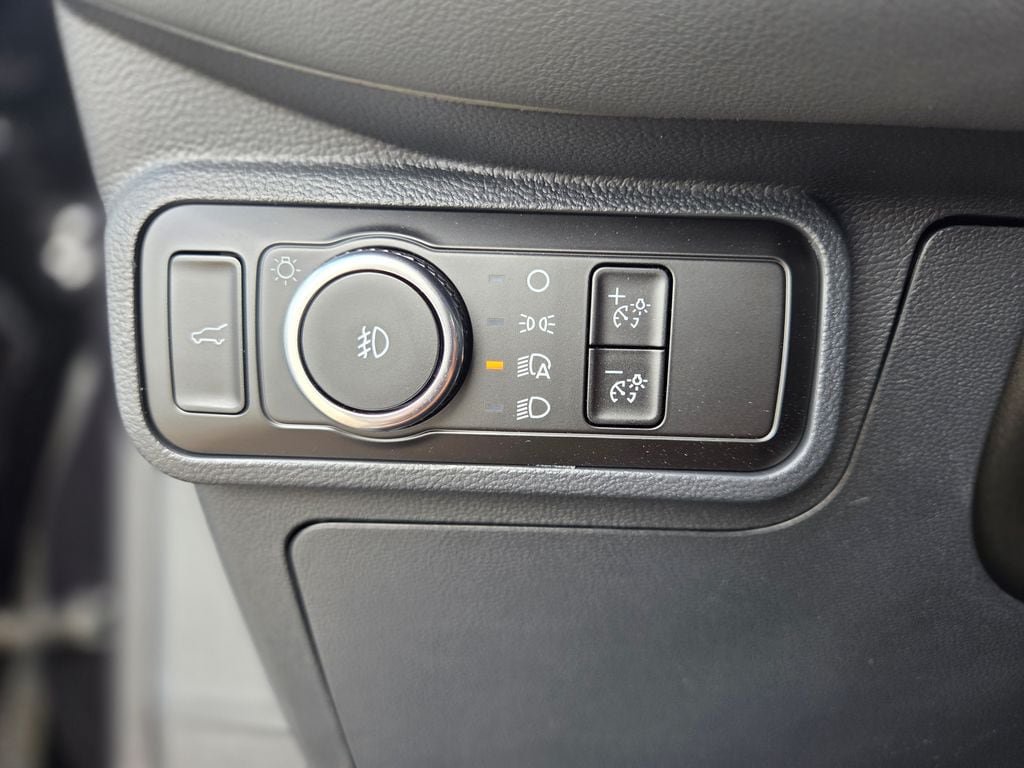 New 2026 Ford Explorer Active w/ Active Comfort Package RWD image 30