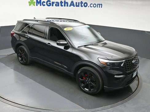 Used 2023 Ford Explorer ST-Line w/ Class IV Trailer Tow Package AWD/4WD image 3