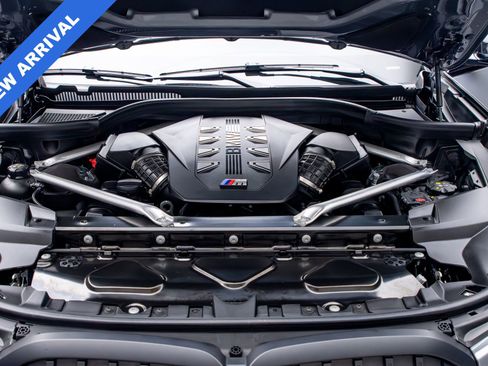 Used 2025 BMW X7 M60i w/ Executive Package image 44